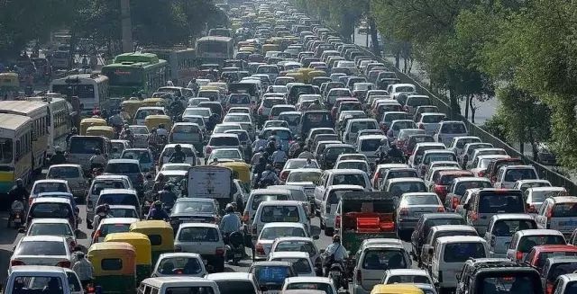 节日在外堵车不如在家学习外贸